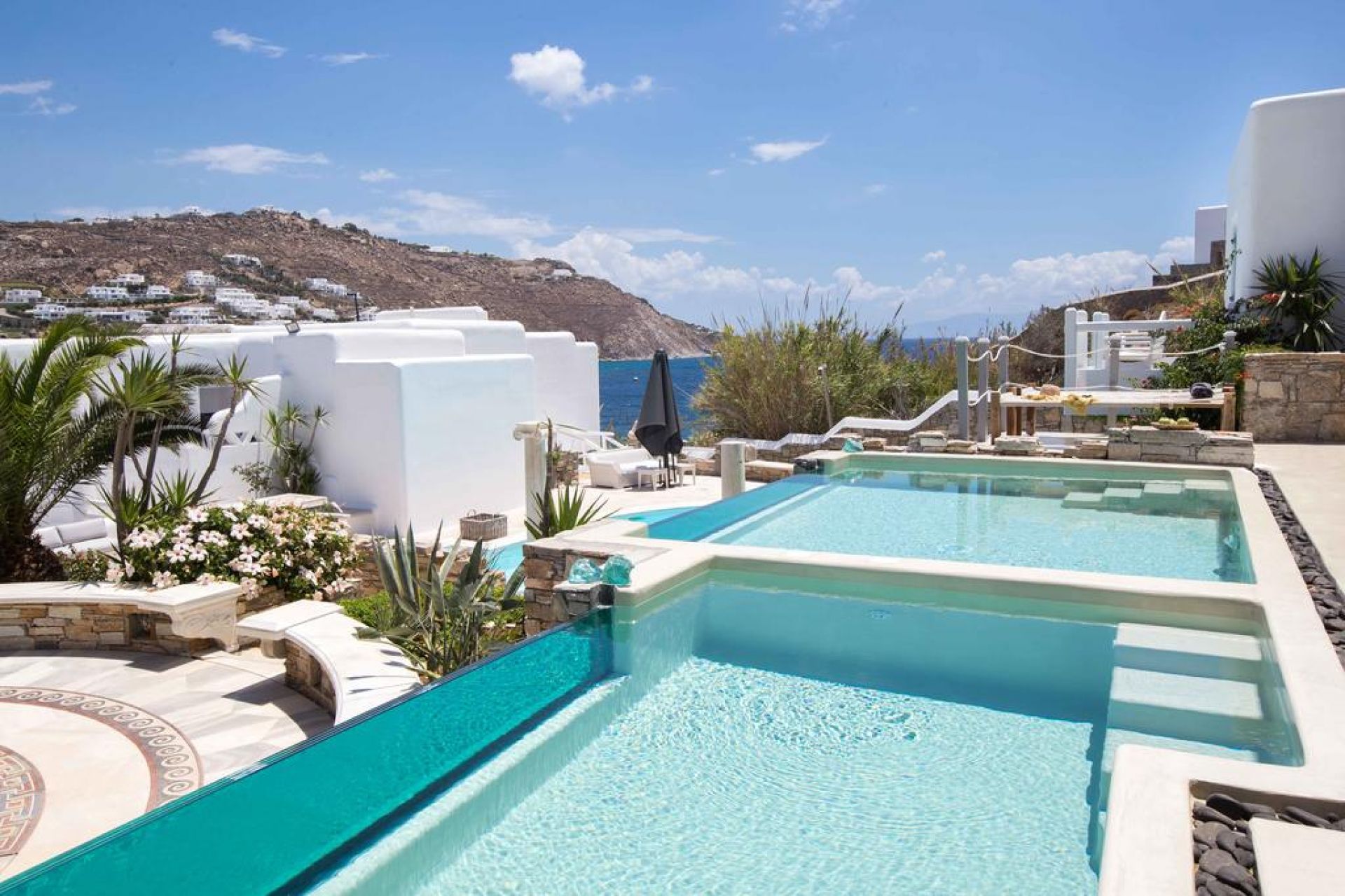 Kivotos Club Deluxe in Ornos, Mykonos | Greeka