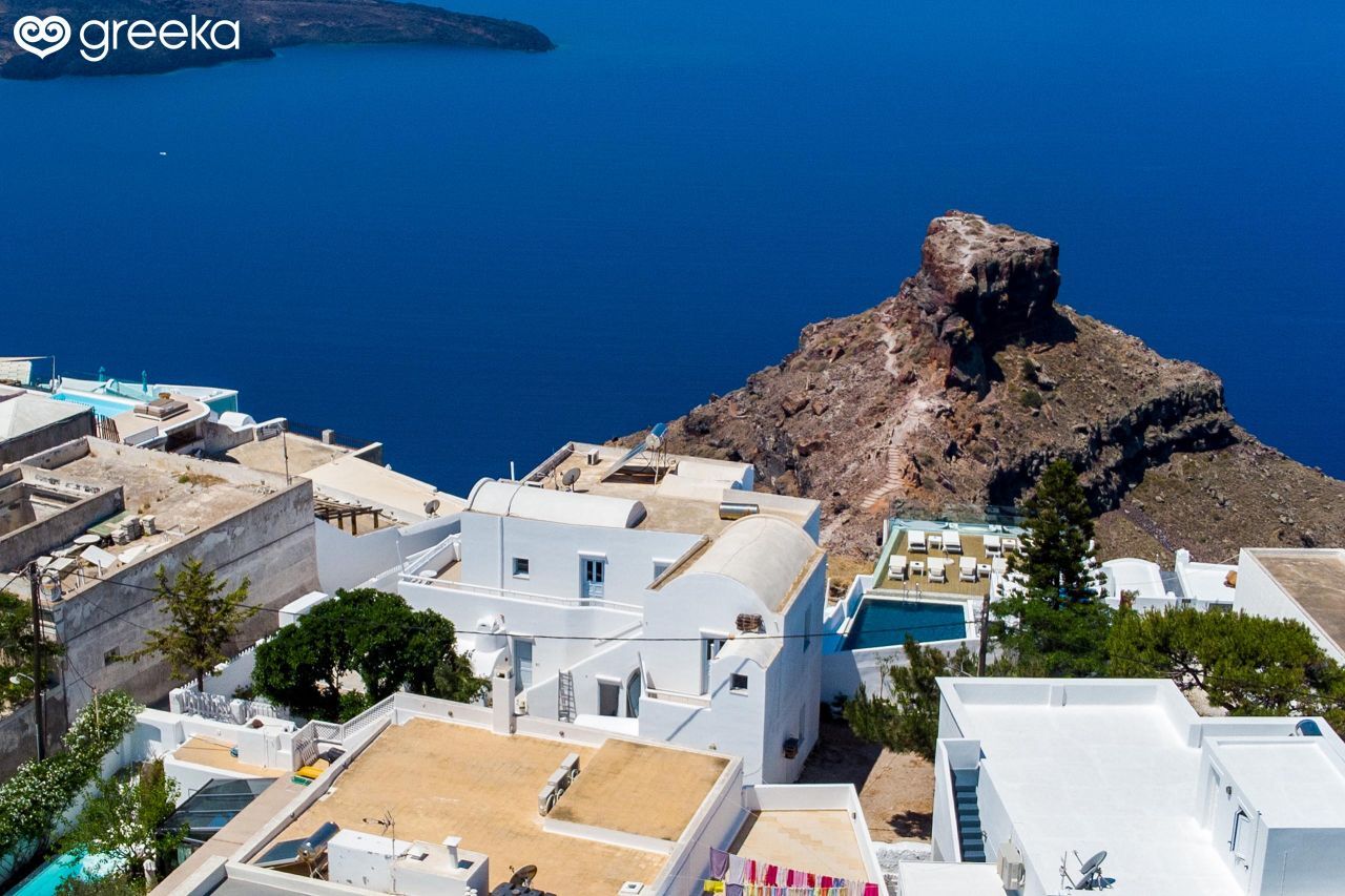 Casa Florina Rooms in Imerovigli, Santorini | Greeka