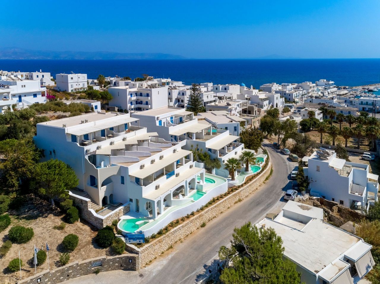 Aloni Hotel in Piso Livadi, Paros | Greeka