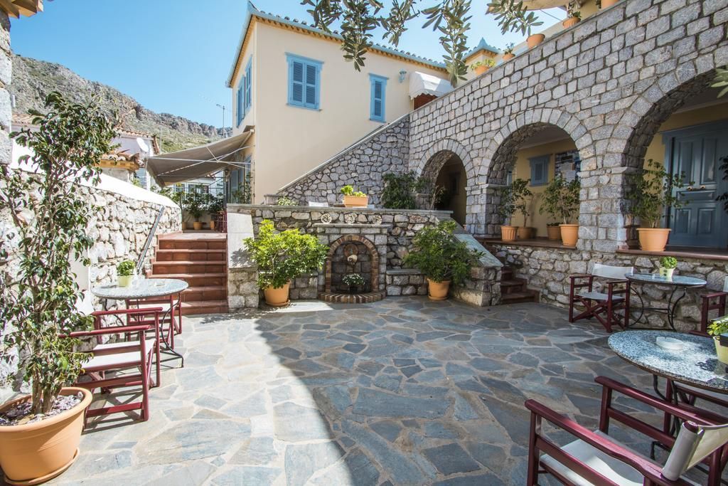 Best Hotels In Town Hydra Greeka