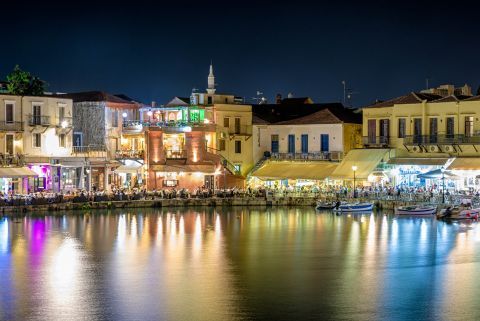Nightlife Crete island, Greece | Greeka