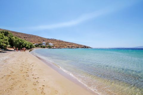 Agios Romanos beach