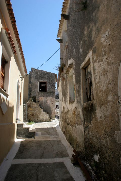 An alley in Pelekas village