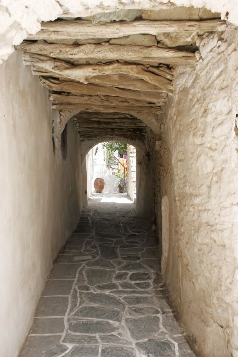 In the alleys of Folegandros