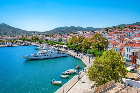 View of the port of Skopelos.