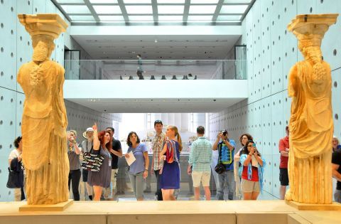 Guiding in Acropolis Museum