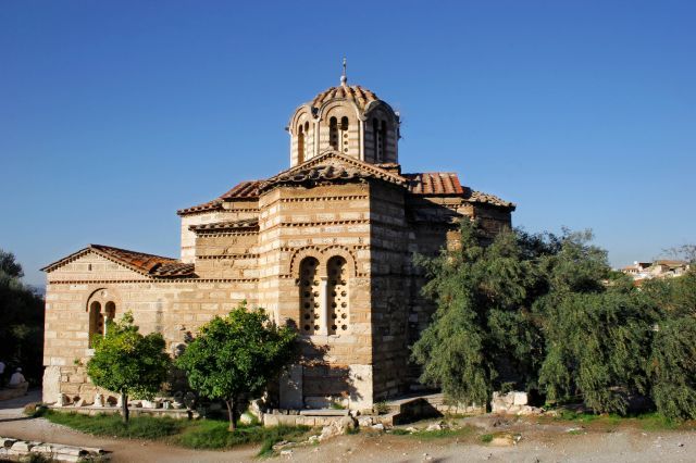 Holy Apostles church in Athens, Greece | Greeka