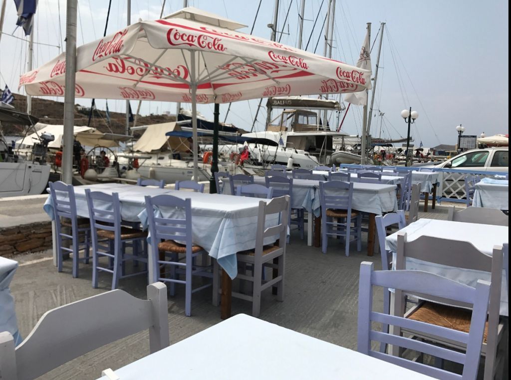 Best 2 Restaurants in Merichas, Kythnos | Greeka