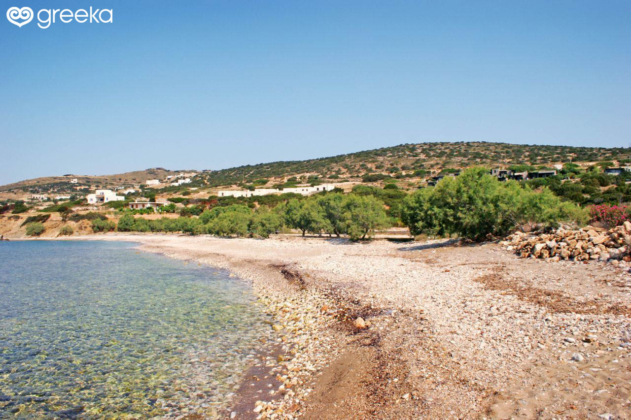 Paros Glyfa beach: Photos, Map | Greeka